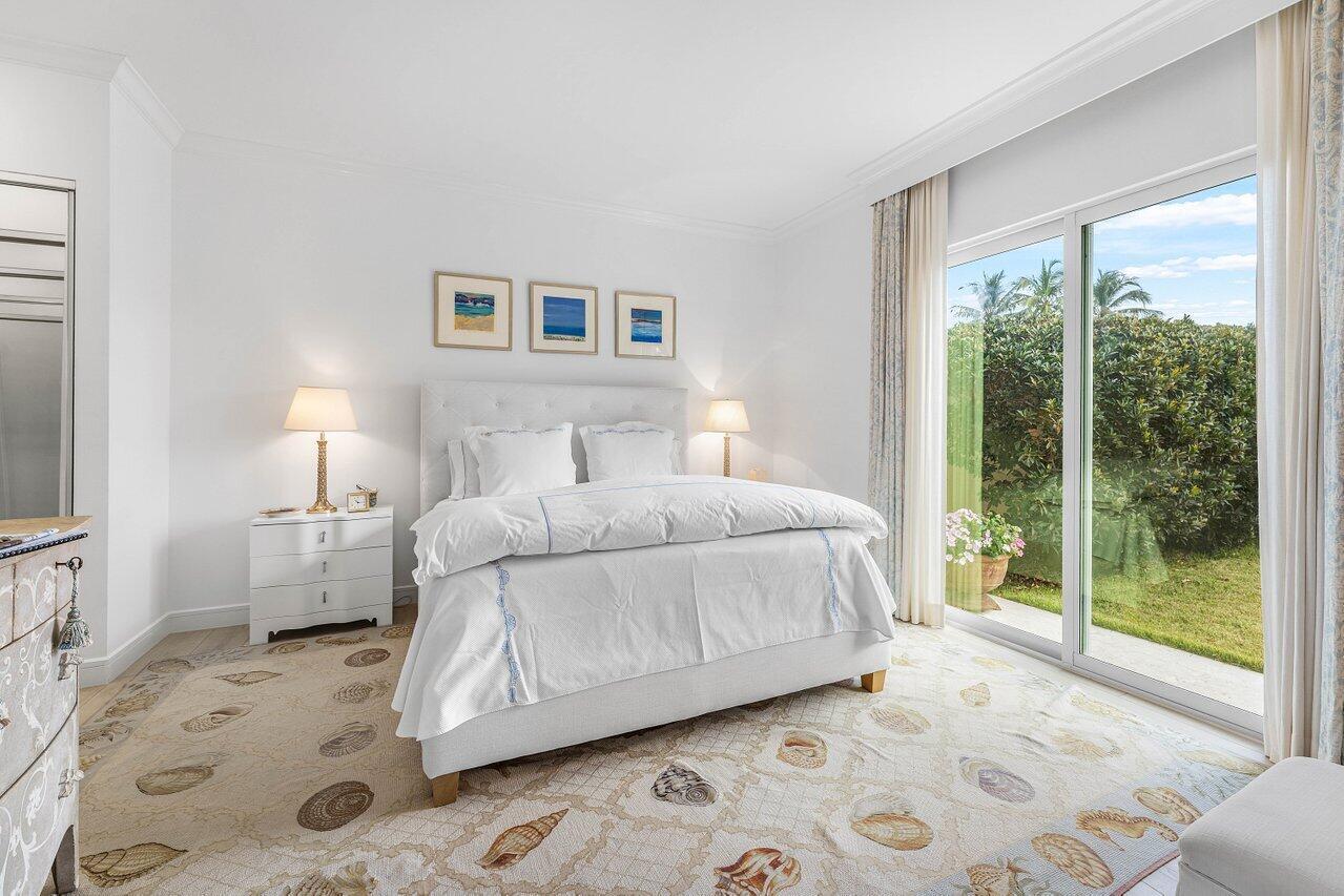 RIVERWALK 12 - Residential