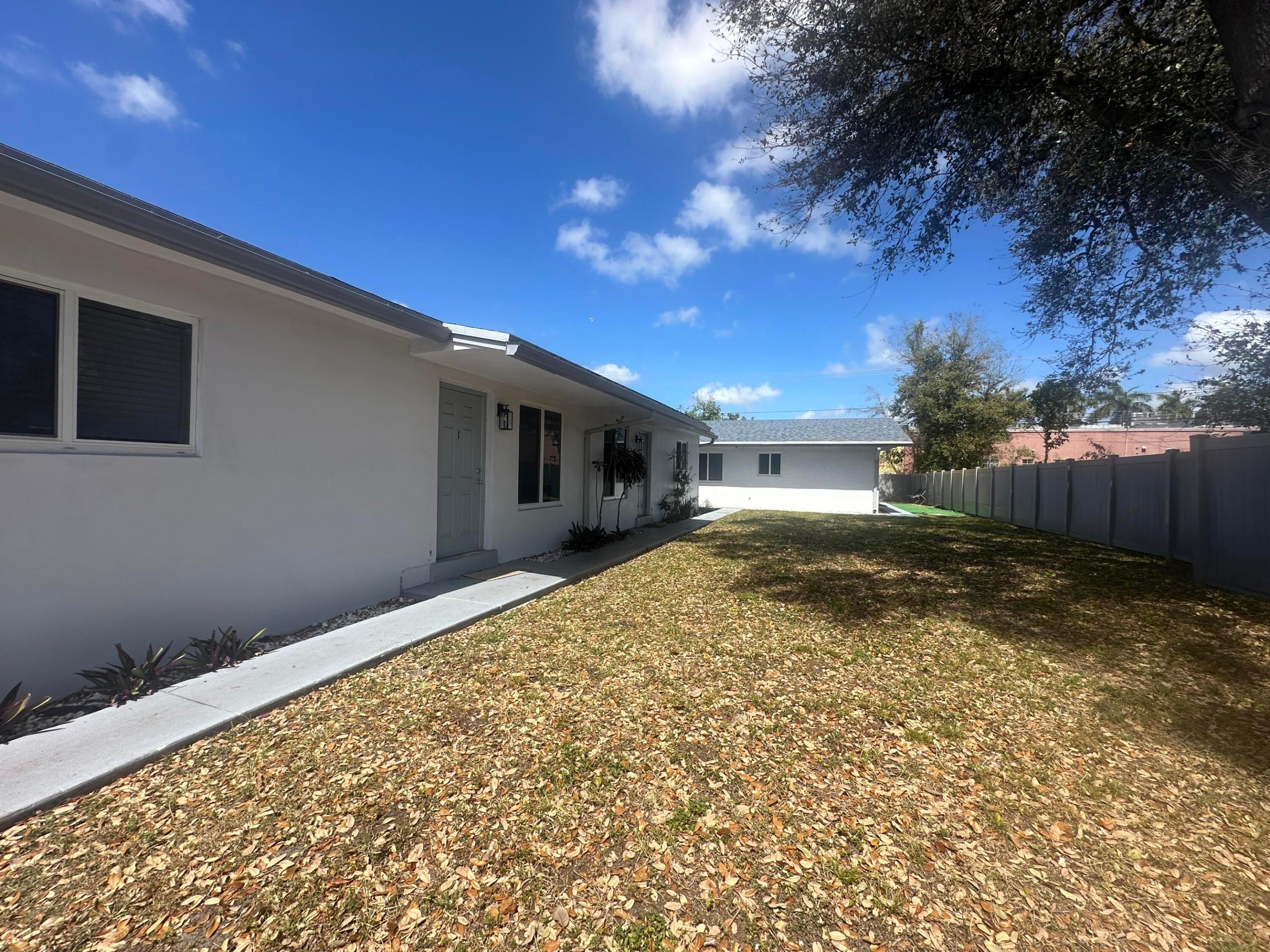 CORAL HEIGHTS - Residential Income