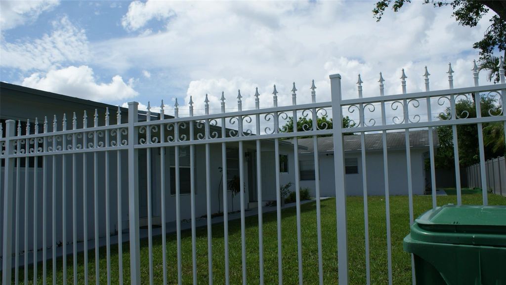 Photo of 6109 SW 30th Street, Miramar, FL 33023 (MLS # F10555710)