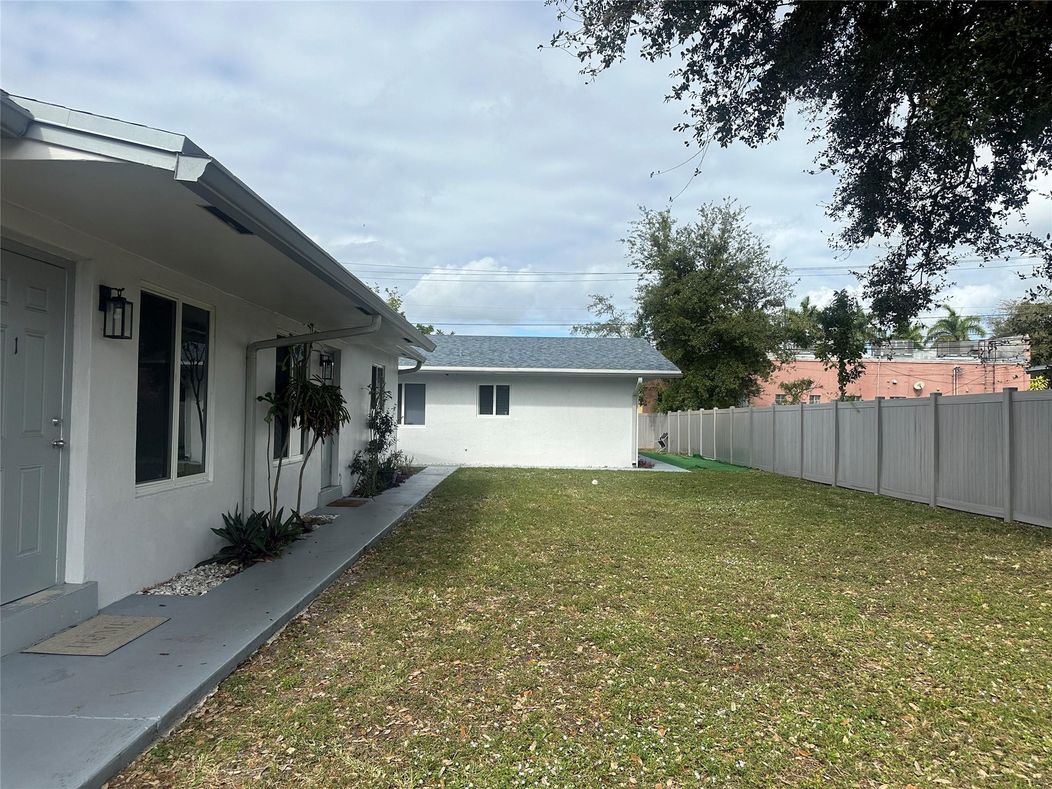 Coral Heights 22-4 B - Residential Income