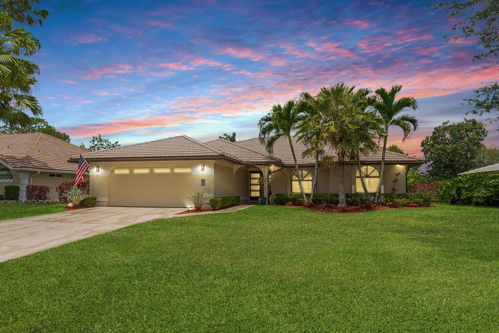 Photo of 1333 SW Cedar Cove, Port Saint Lucie, FL 34986 (MLS # R11086662)