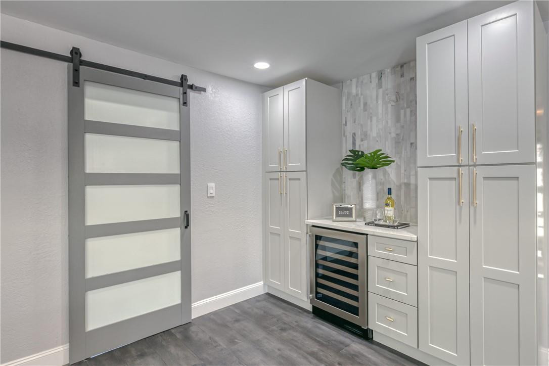 BOCA RATON SQUARE - Residential