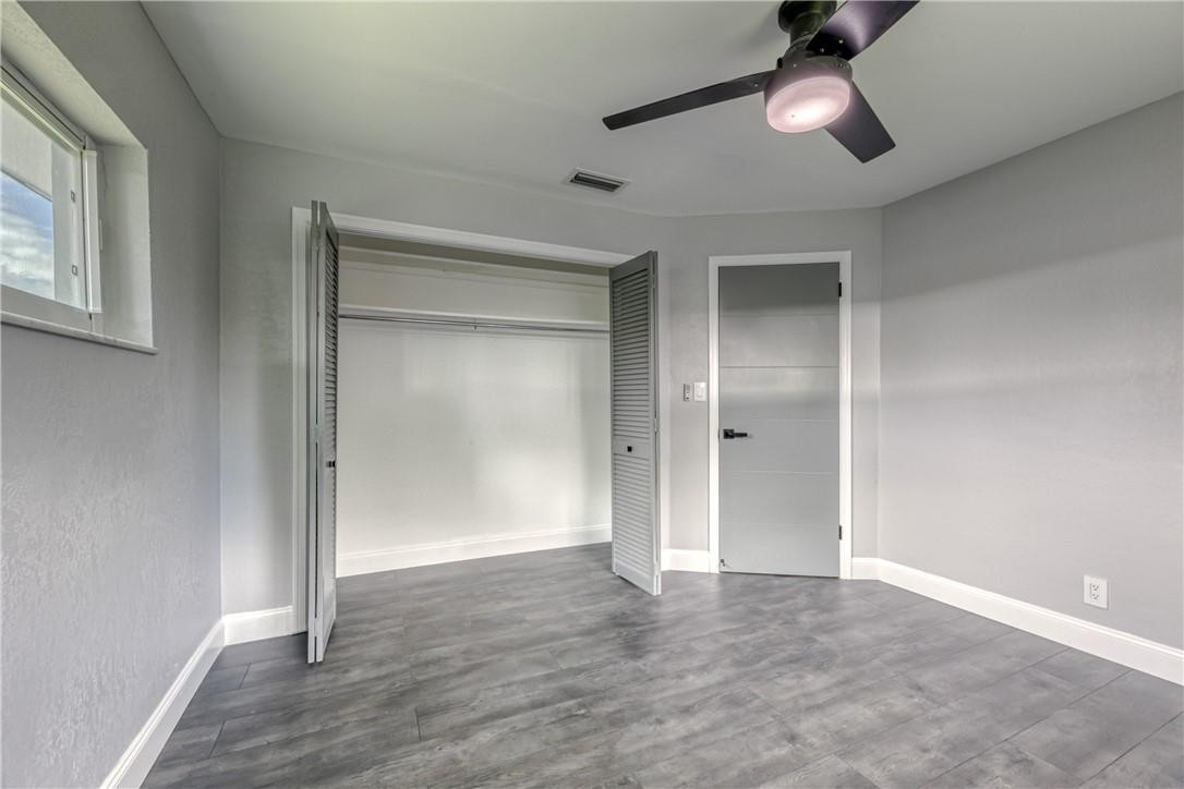 BOCA RATON SQUARE - Residential