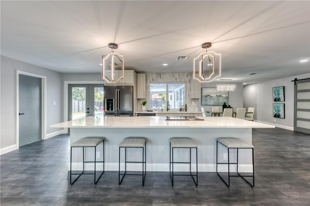 BOCA RATON SQUARE - Residential