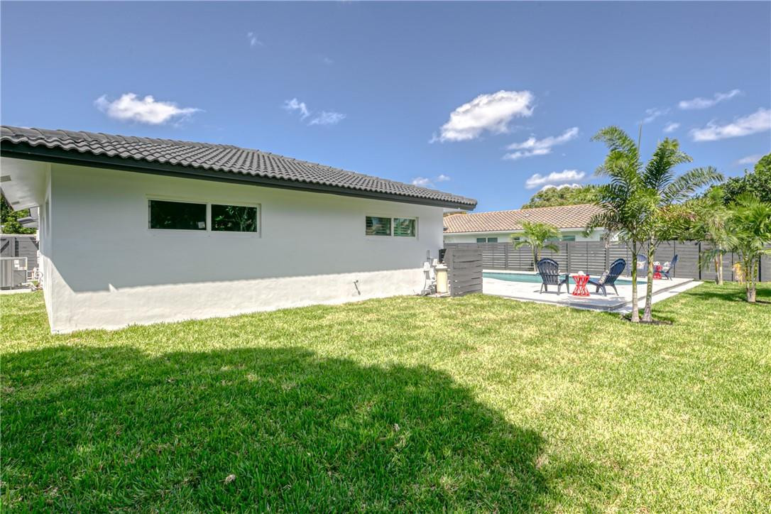 BOCA RATON SQUARE - Residential