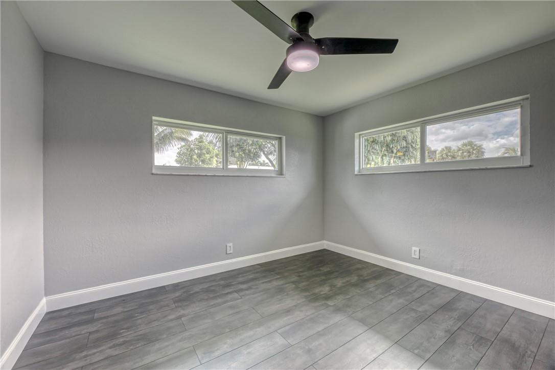 BOCA RATON SQUARE - Residential