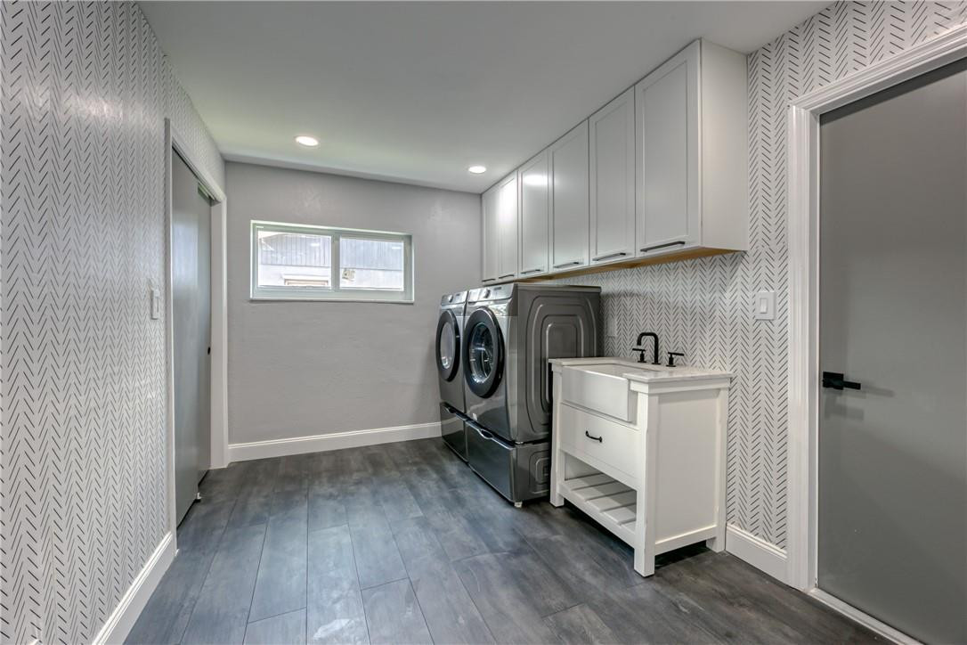 BOCA RATON SQUARE - Residential