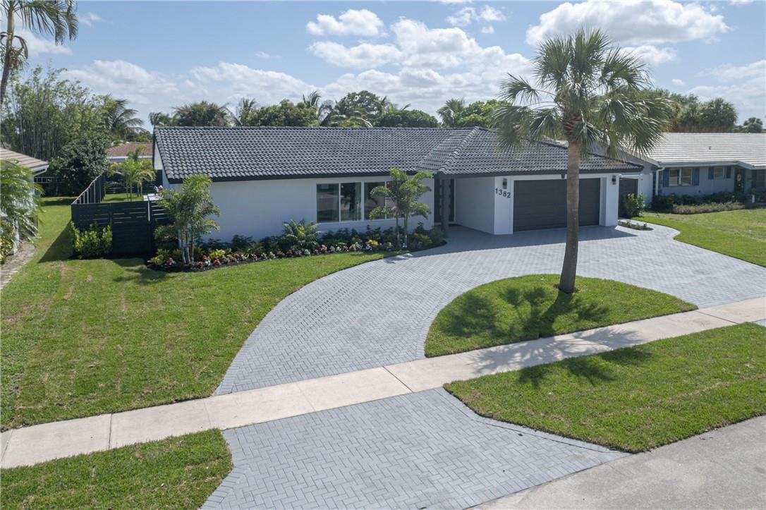 BOCA RATON SQUARE - Residential