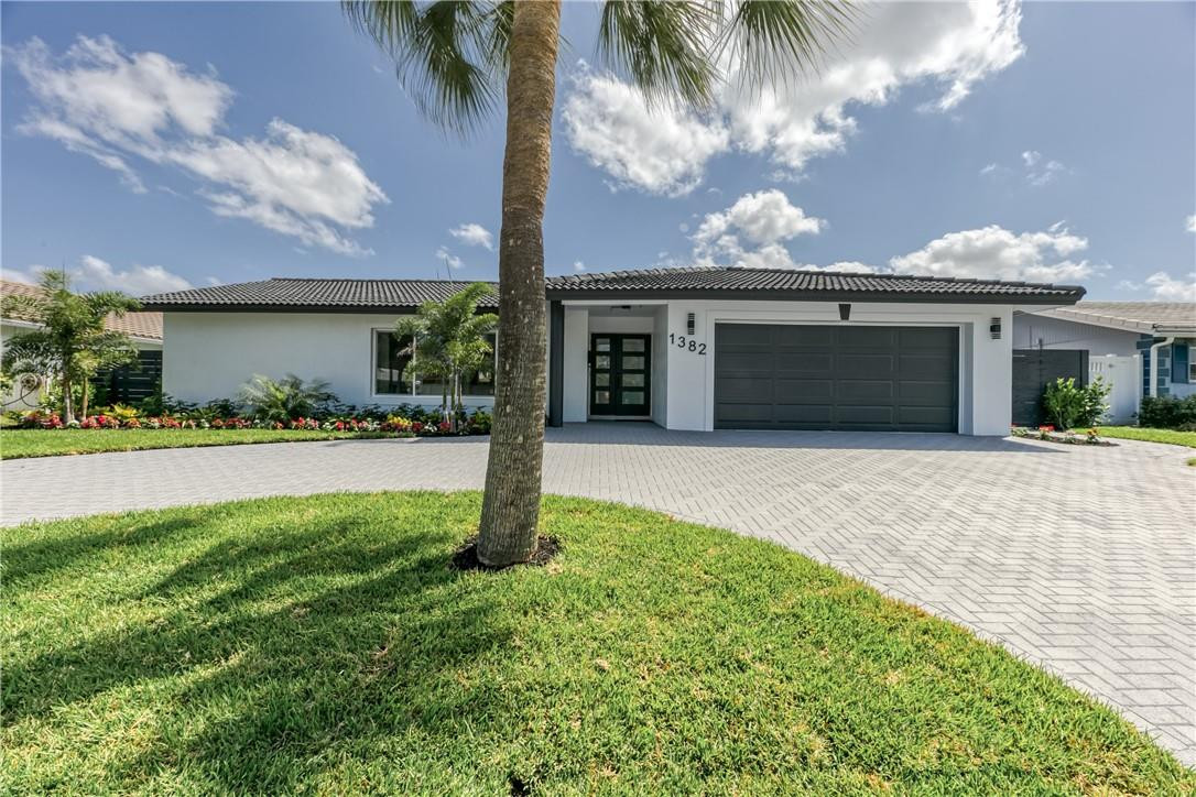 BOCA RATON SQUARE - Residential