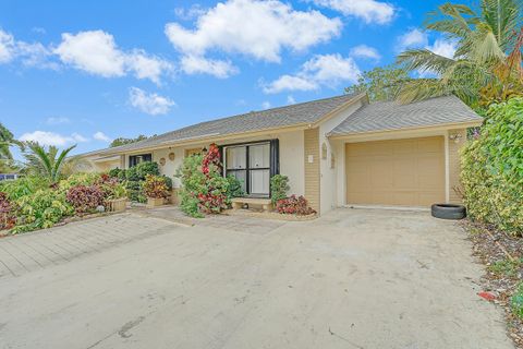 A home in Lake Worth