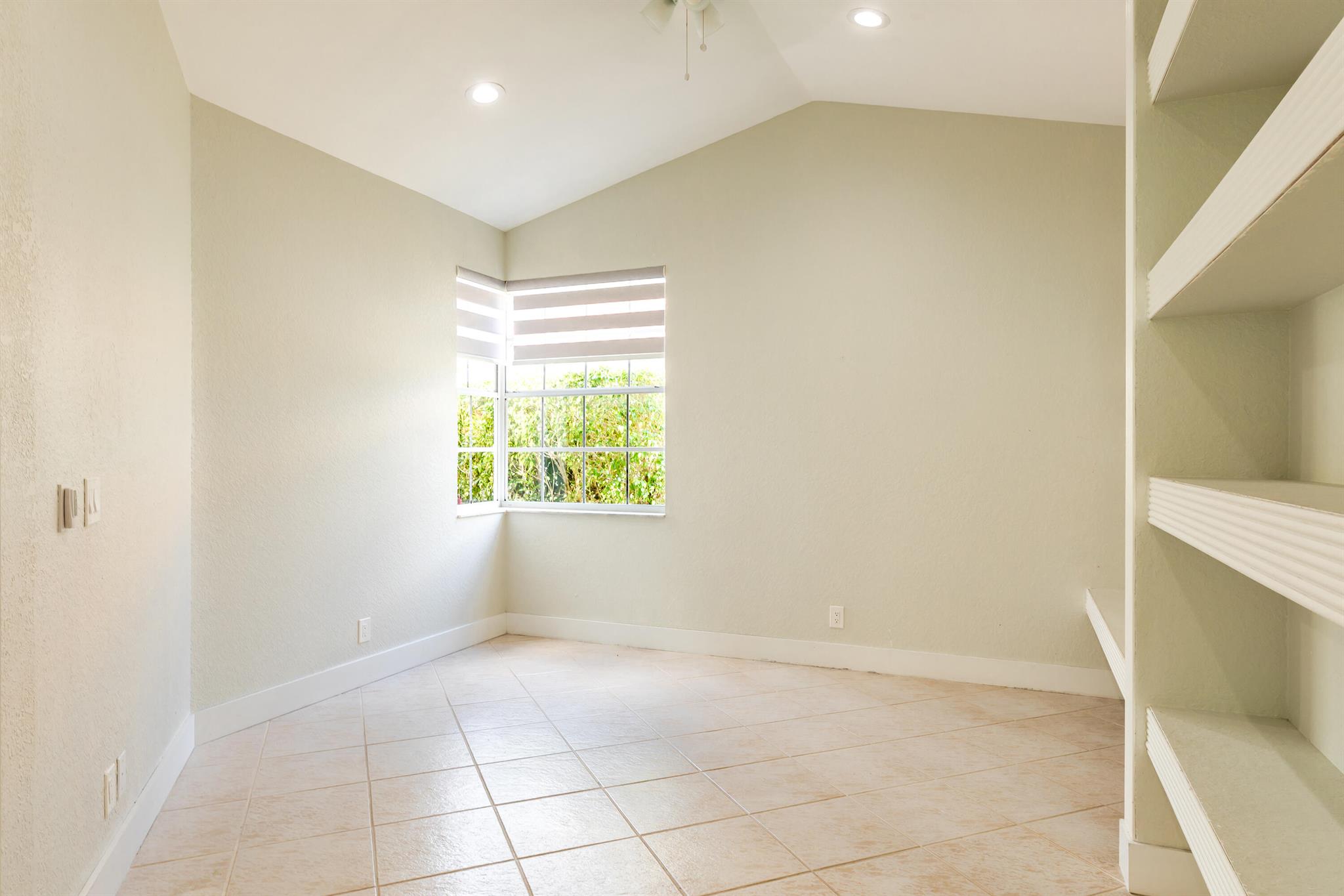 CANDLEWOOD - Residential Lease