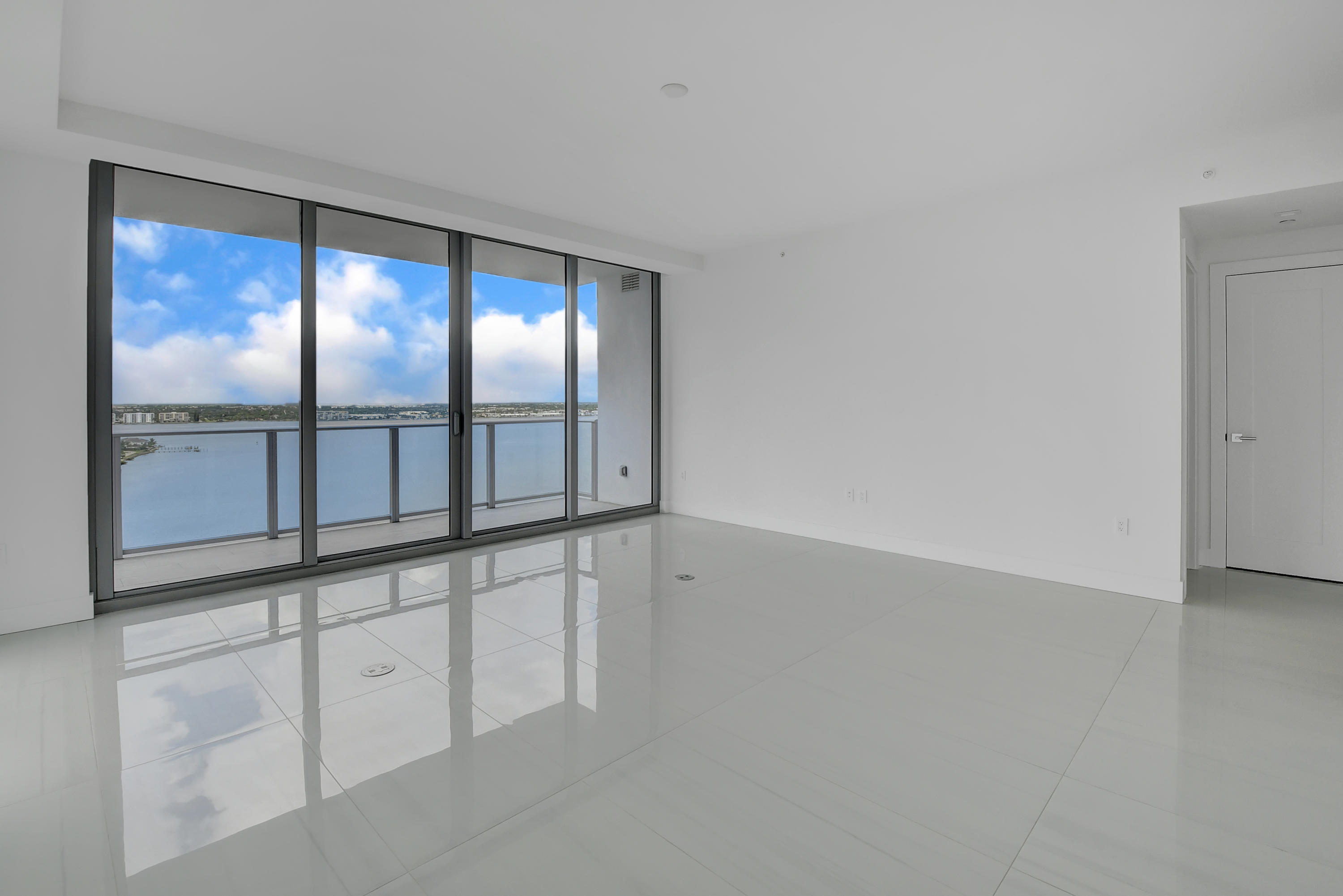 5000 NORTH OCEAN - Residential