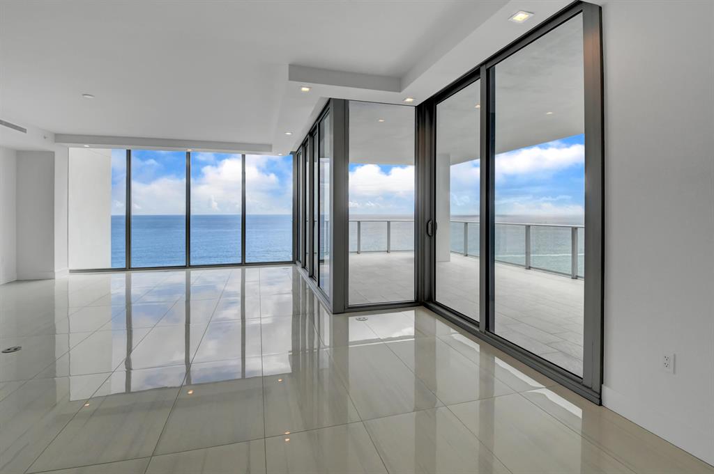 5000 NORTH OCEAN - Residential