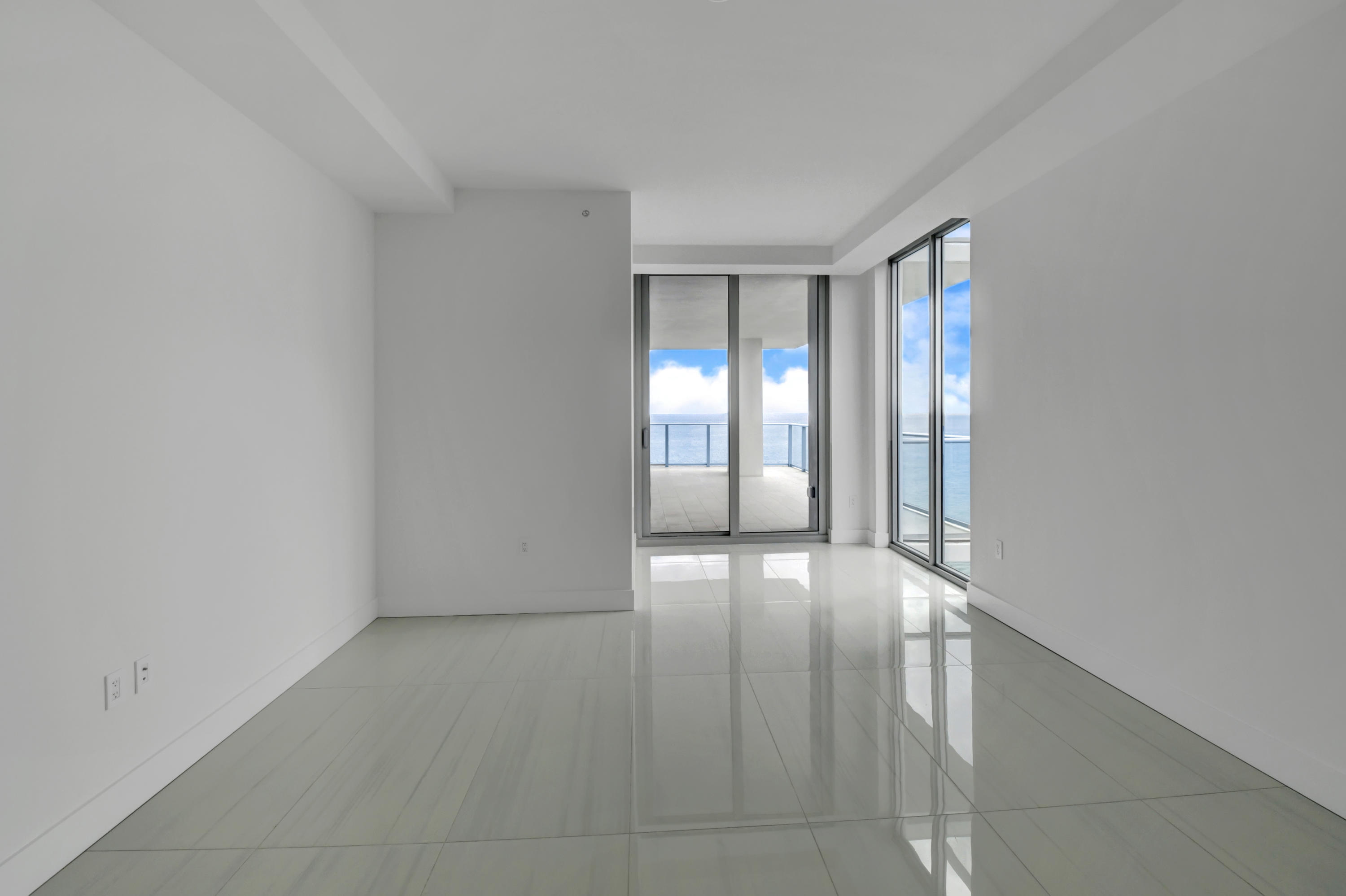 5000 NORTH OCEAN - Residential