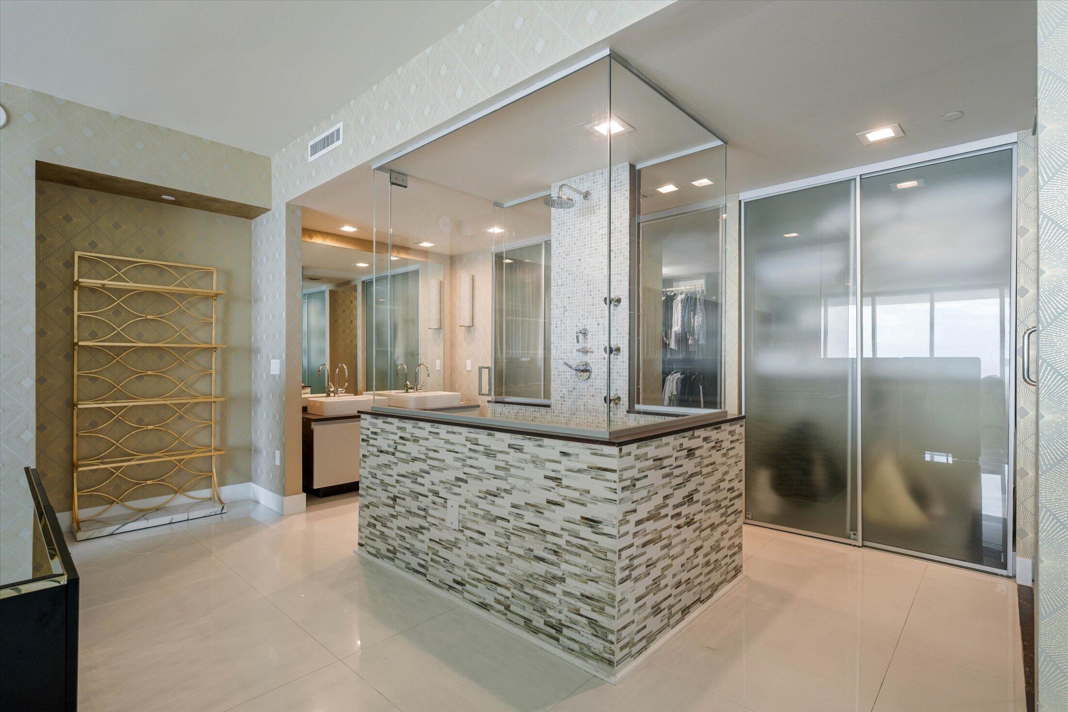 1040 Biscayne Boulevard 4202