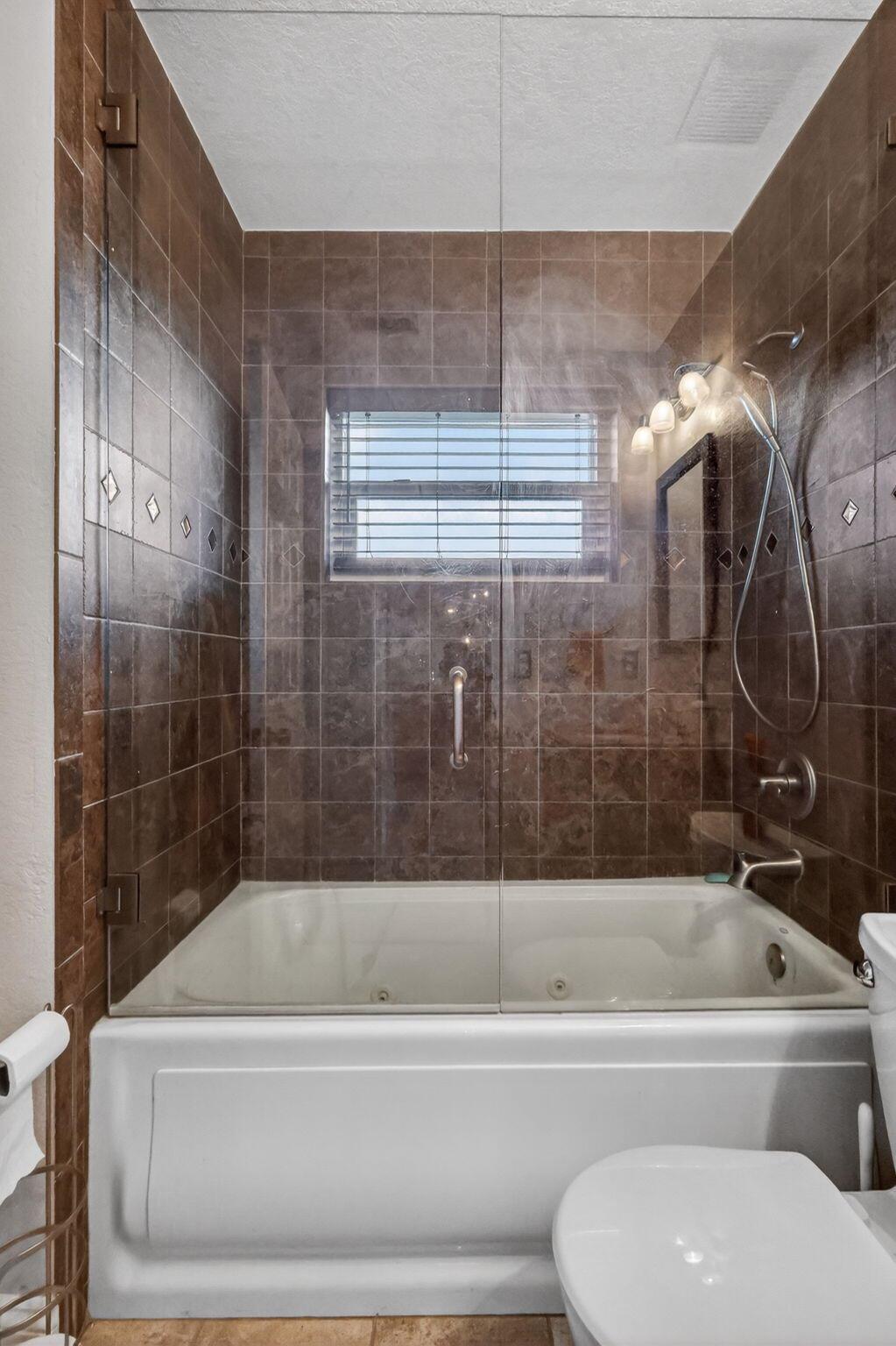 RAINBOW LAKES - Residential