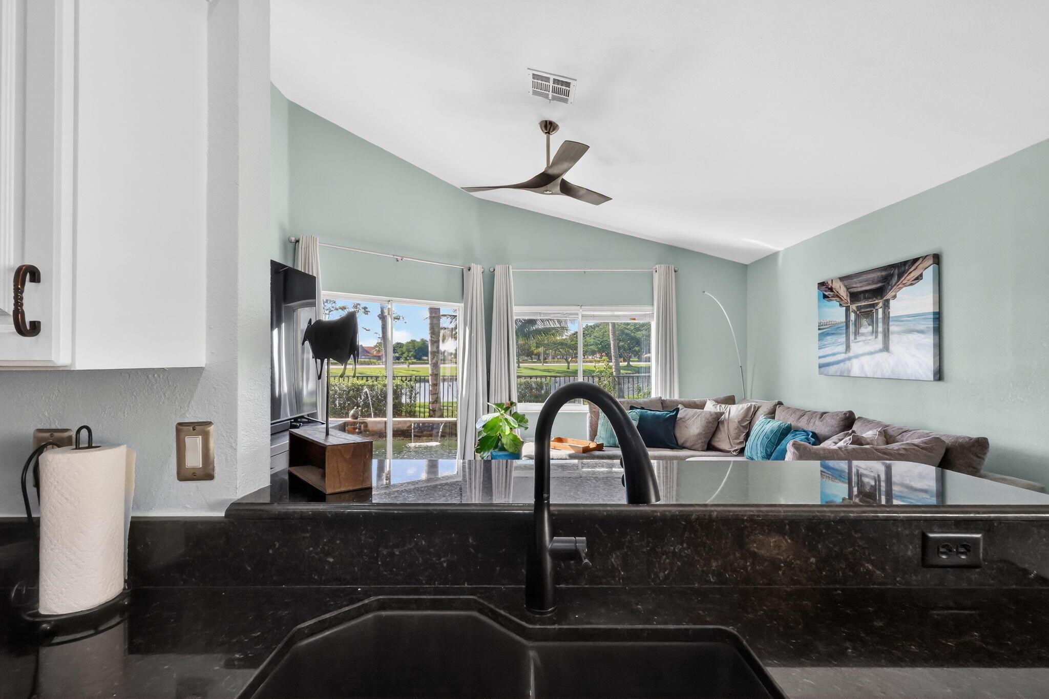 RAINBOW LAKES - Residential