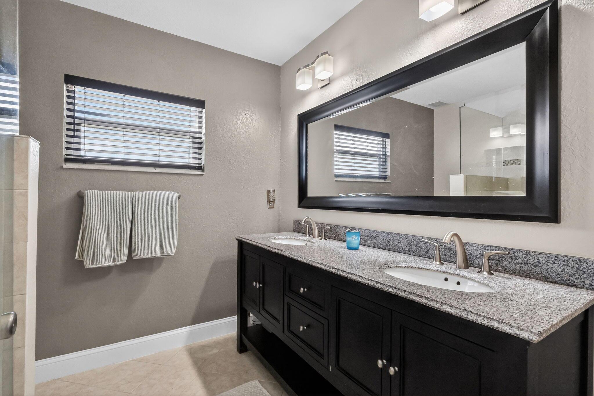 RAINBOW LAKES - Residential