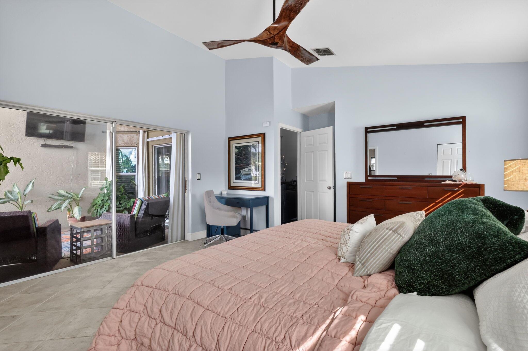 RAINBOW LAKES - Residential