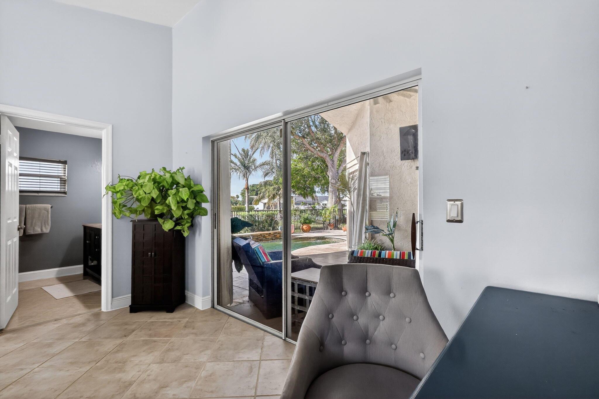 RAINBOW LAKES - Residential