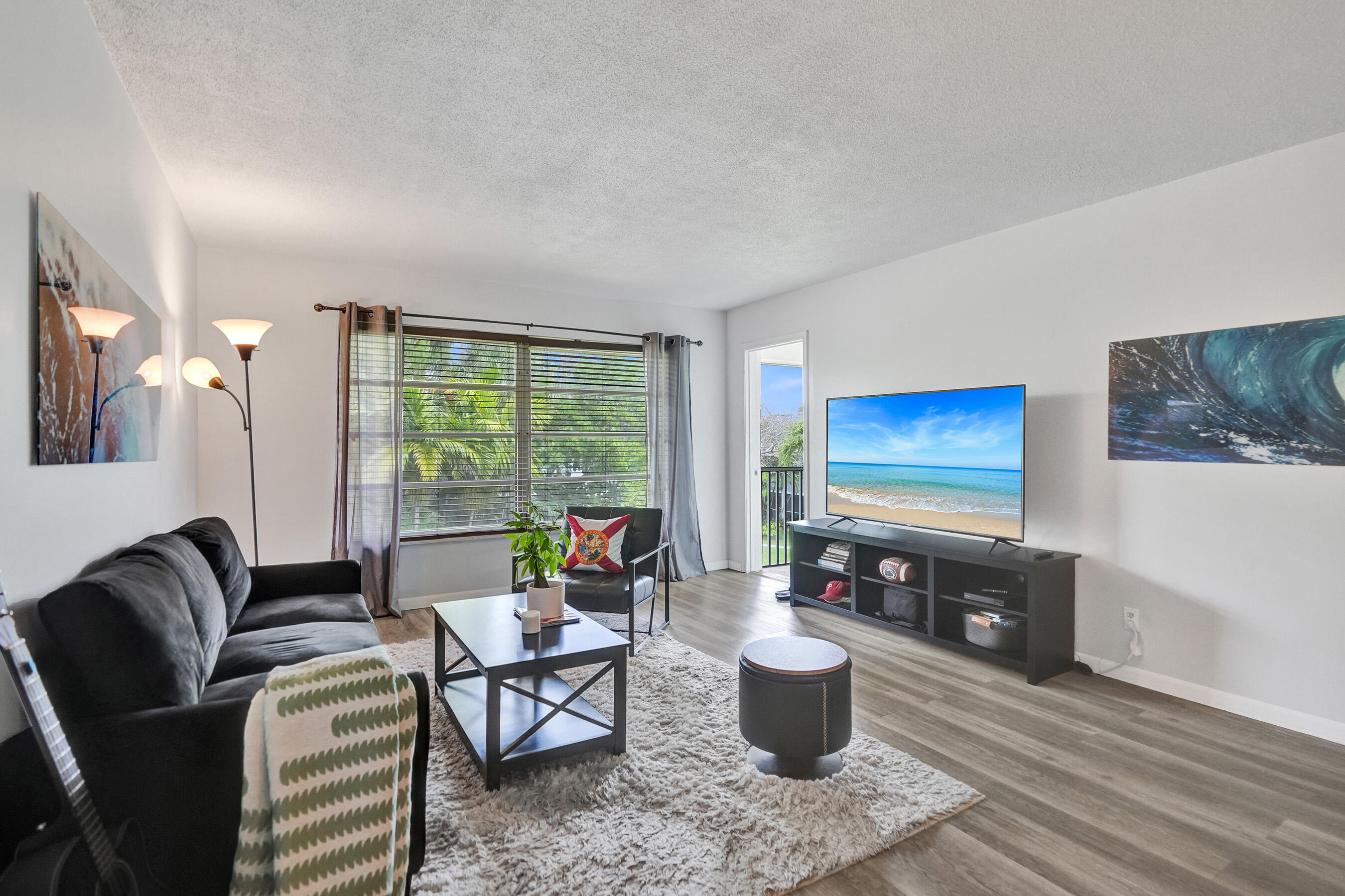 KINGS PARK GARDEN APTS CONDO - Residential