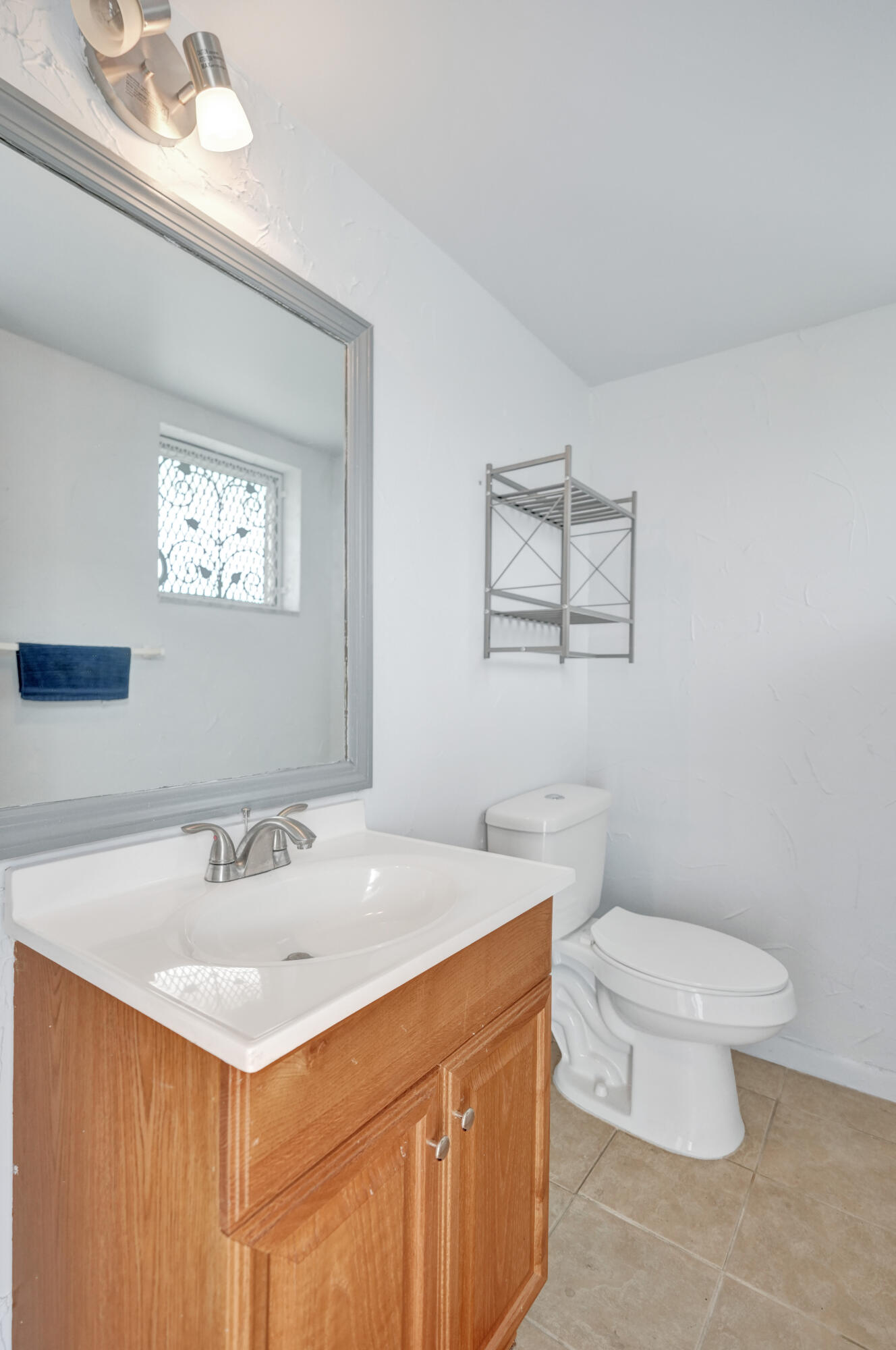 KINGS PARK GARDEN APTS CONDO - Residential