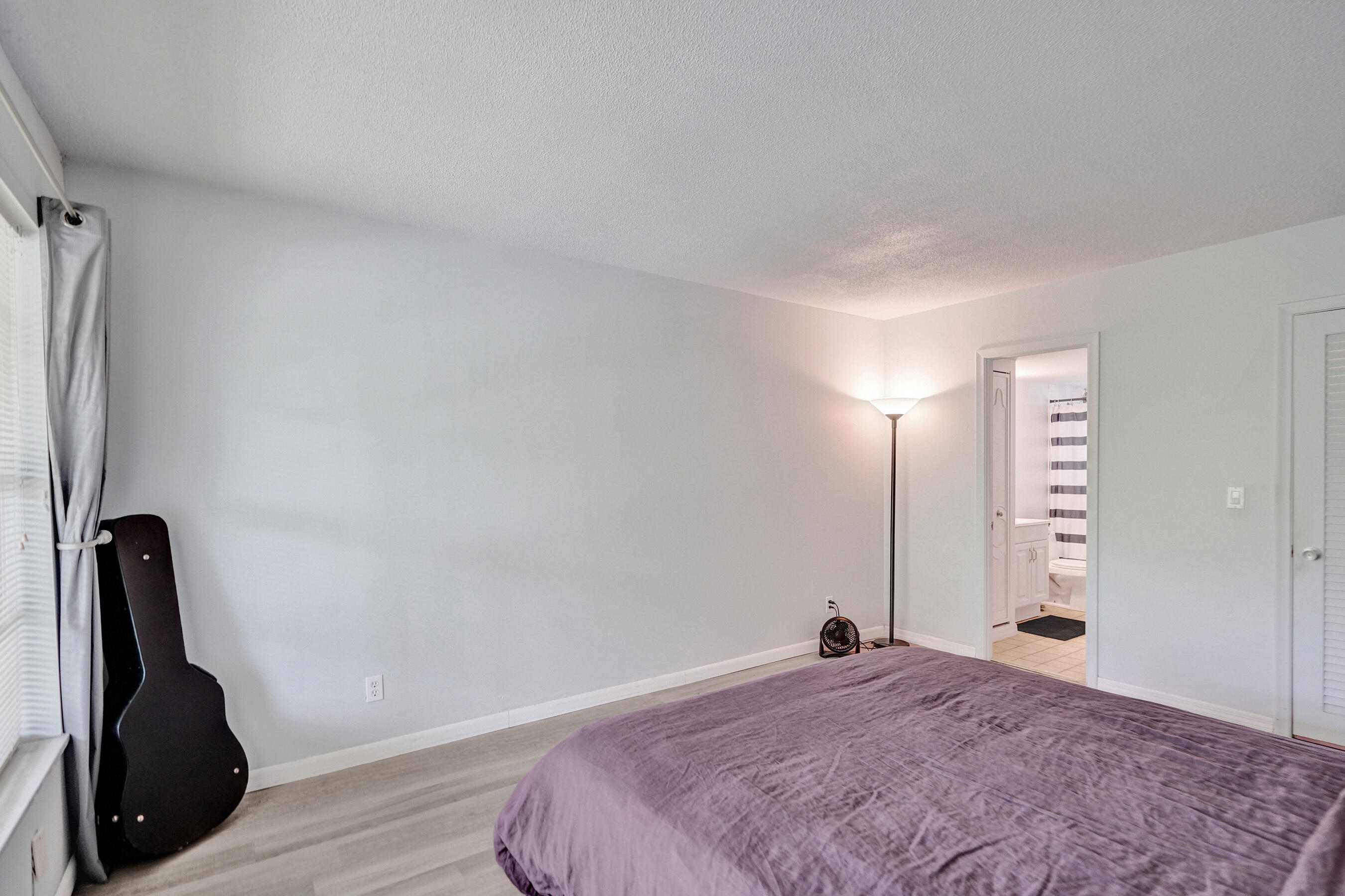 KINGS PARK GARDEN APTS CONDO - Residential