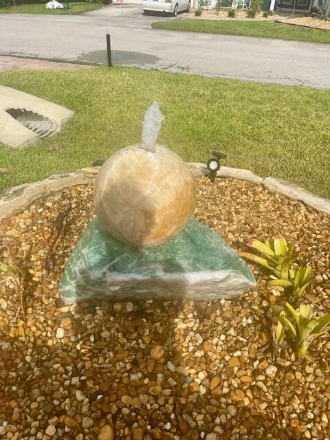 567 SW Hidden River Avenue