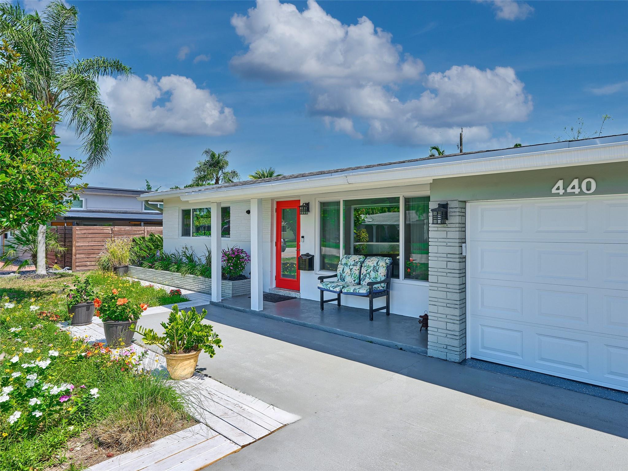 440 NW 37