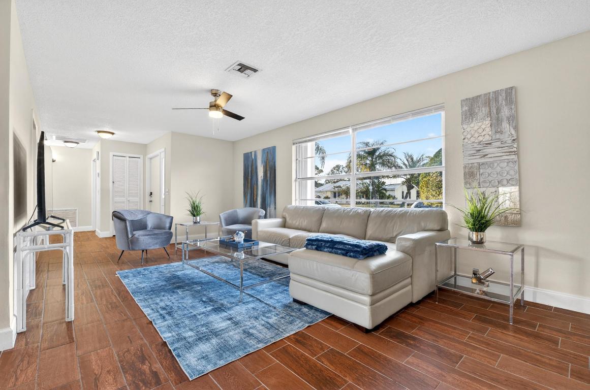 PORT ST LUCIE SECTION 24 - Residential