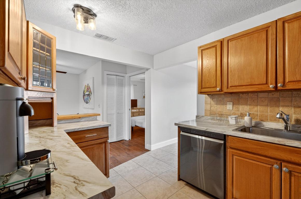 PORT ST LUCIE SECTION 24 - Residential