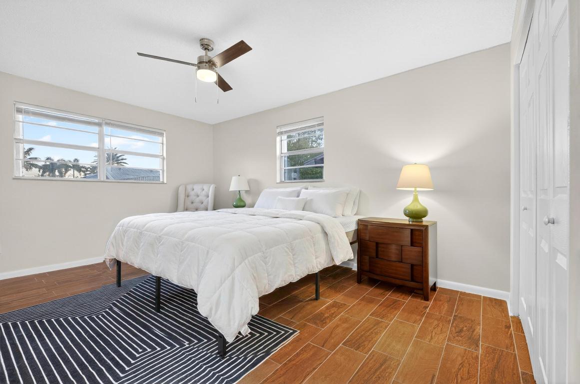 View photos, virtual tours, details... 584 SE Greenway Terrace