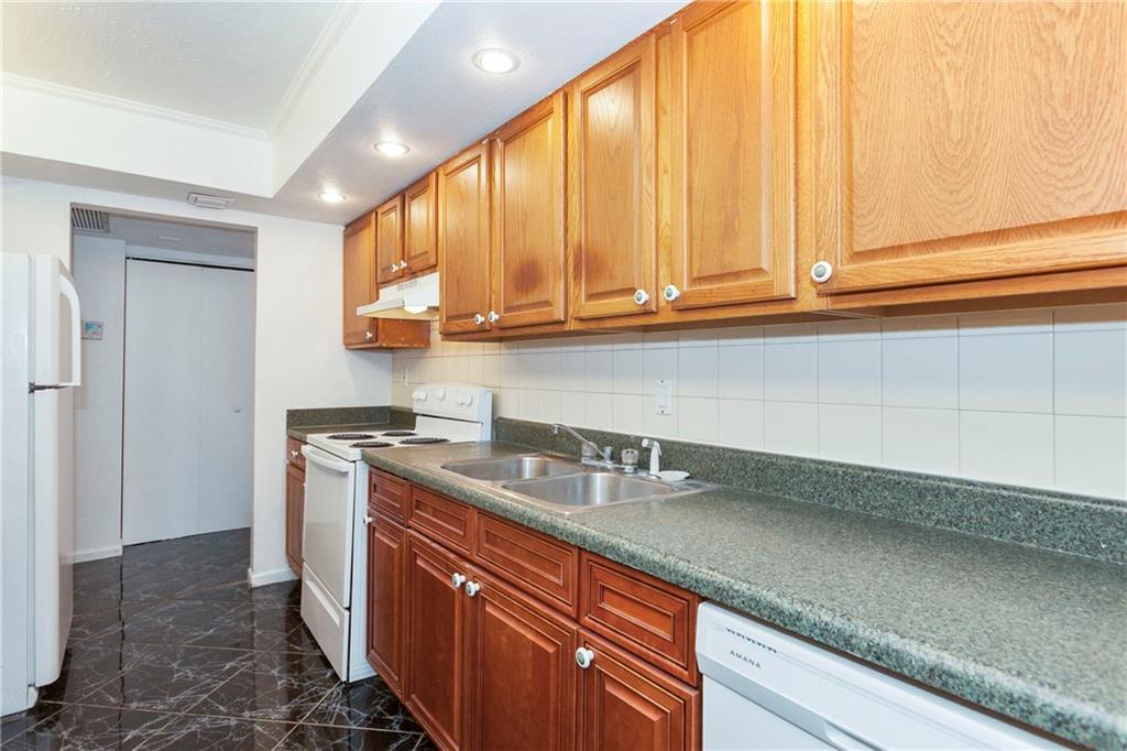 Environ I Condo 5 & 6 - Residential Lease