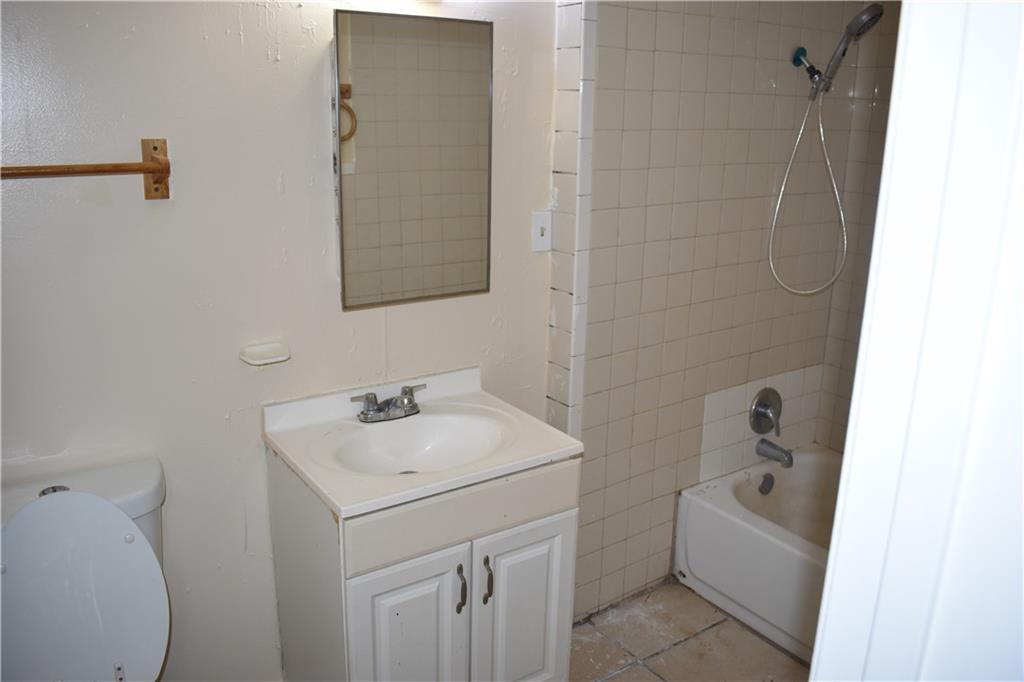 Holloway Add - Residential Lease