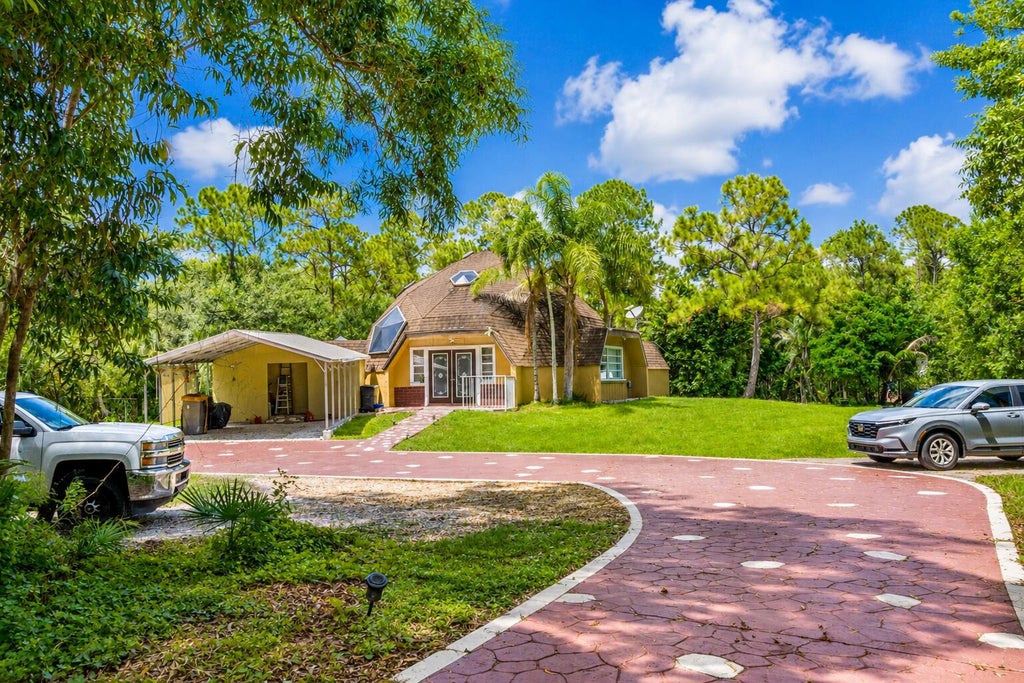 Photo of 11145 153rd Court N, Jupiter, FL 33478 (MLS # B26070419)