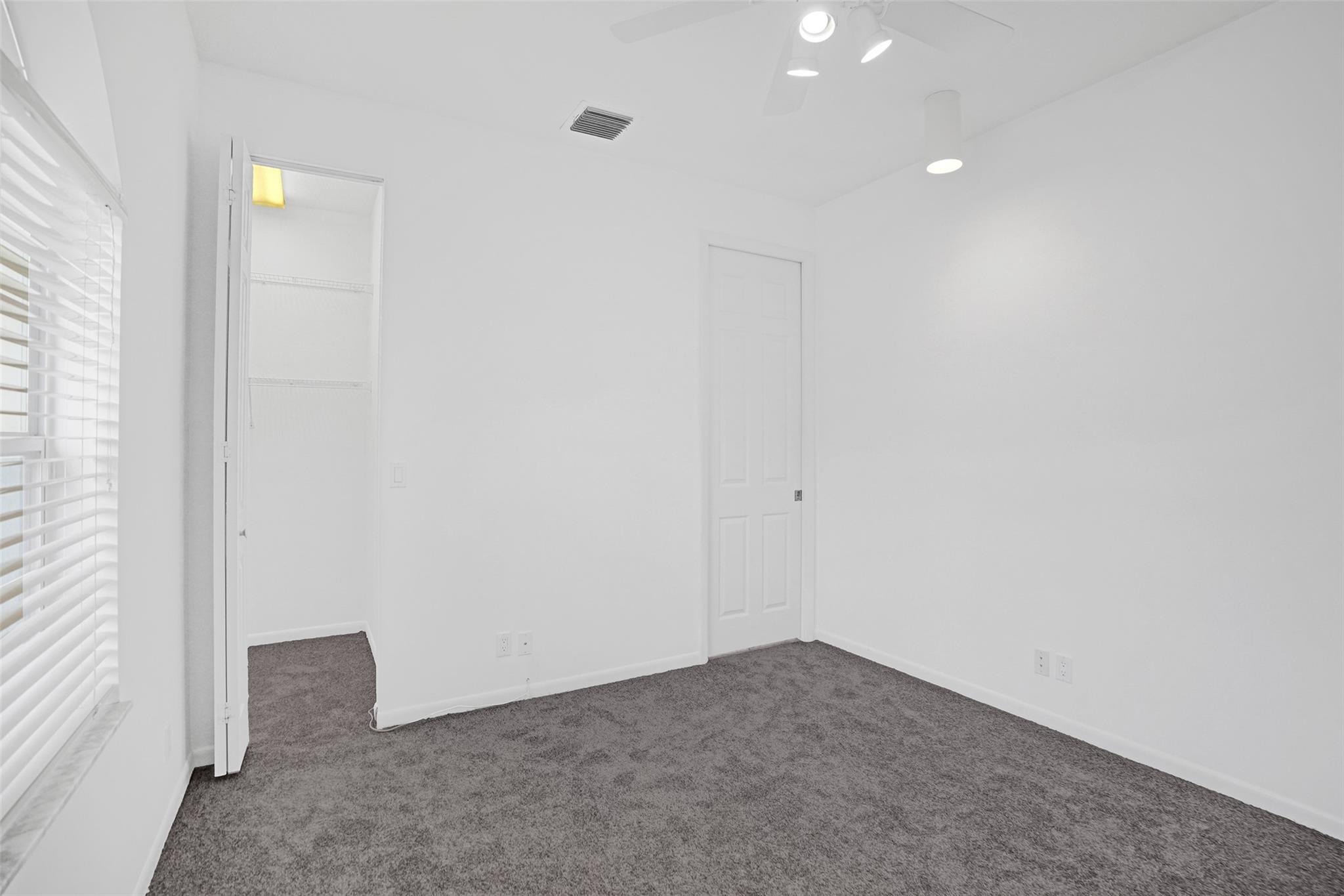 COSTA BRAVA - Residential Lease