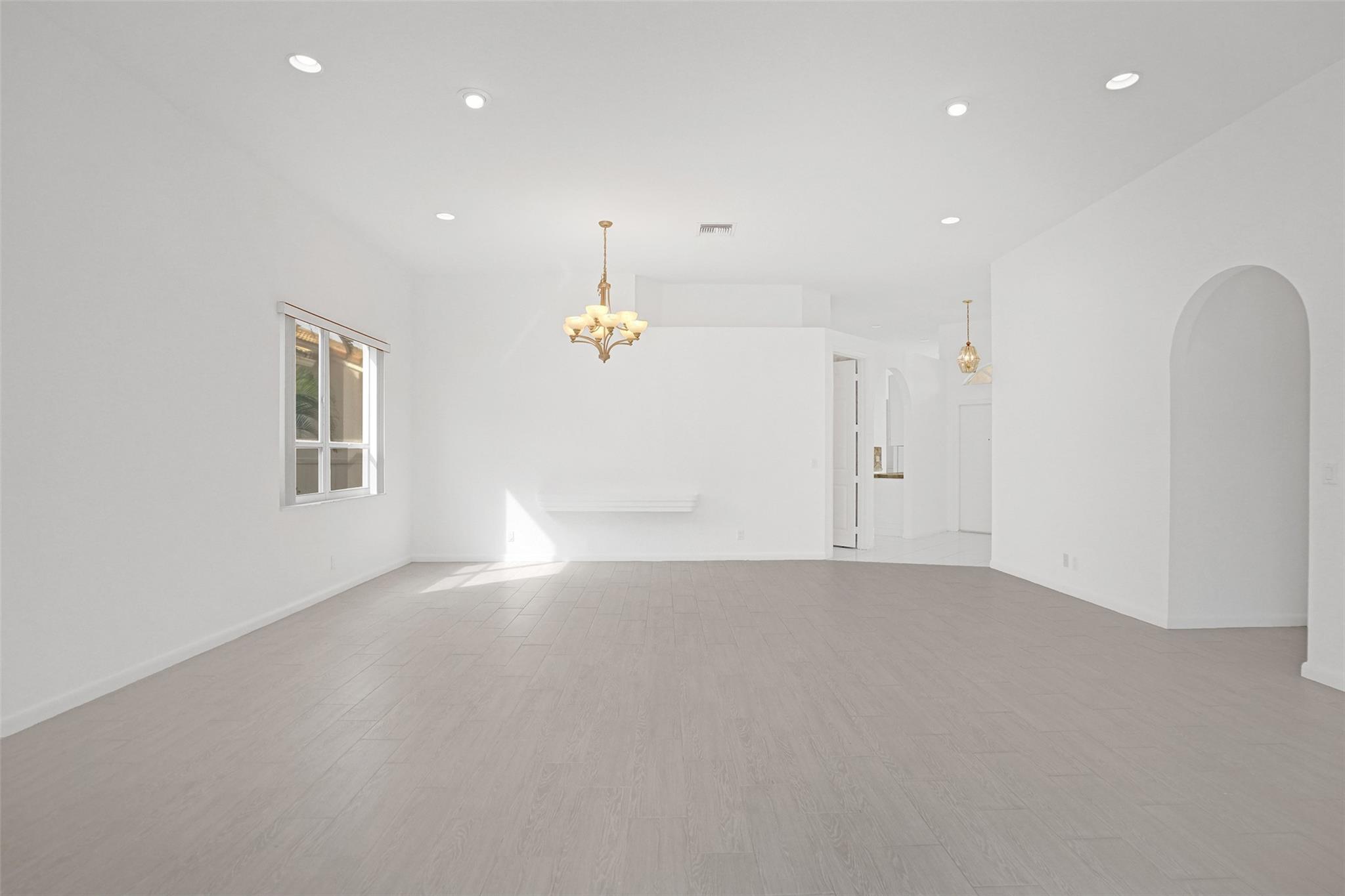 COSTA BRAVA - Residential Lease