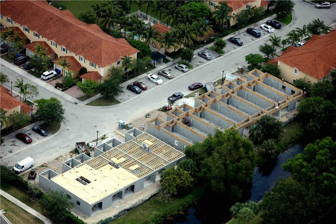 Mediterania Townhomes - Residential