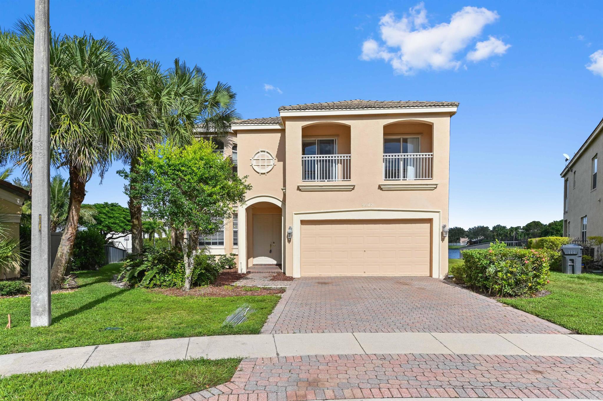 This beautiful waterfront home features 5 bedrooms and 2.5 bathrooms. The home is move-in ready for those looking to rent and  both spacious and bright. The large kitchen features stainless steel appliances and an island, great for cooking and entertaining. The home features a backyard covered patio space as well as a balcony, perfect for taking in the serene lake views.