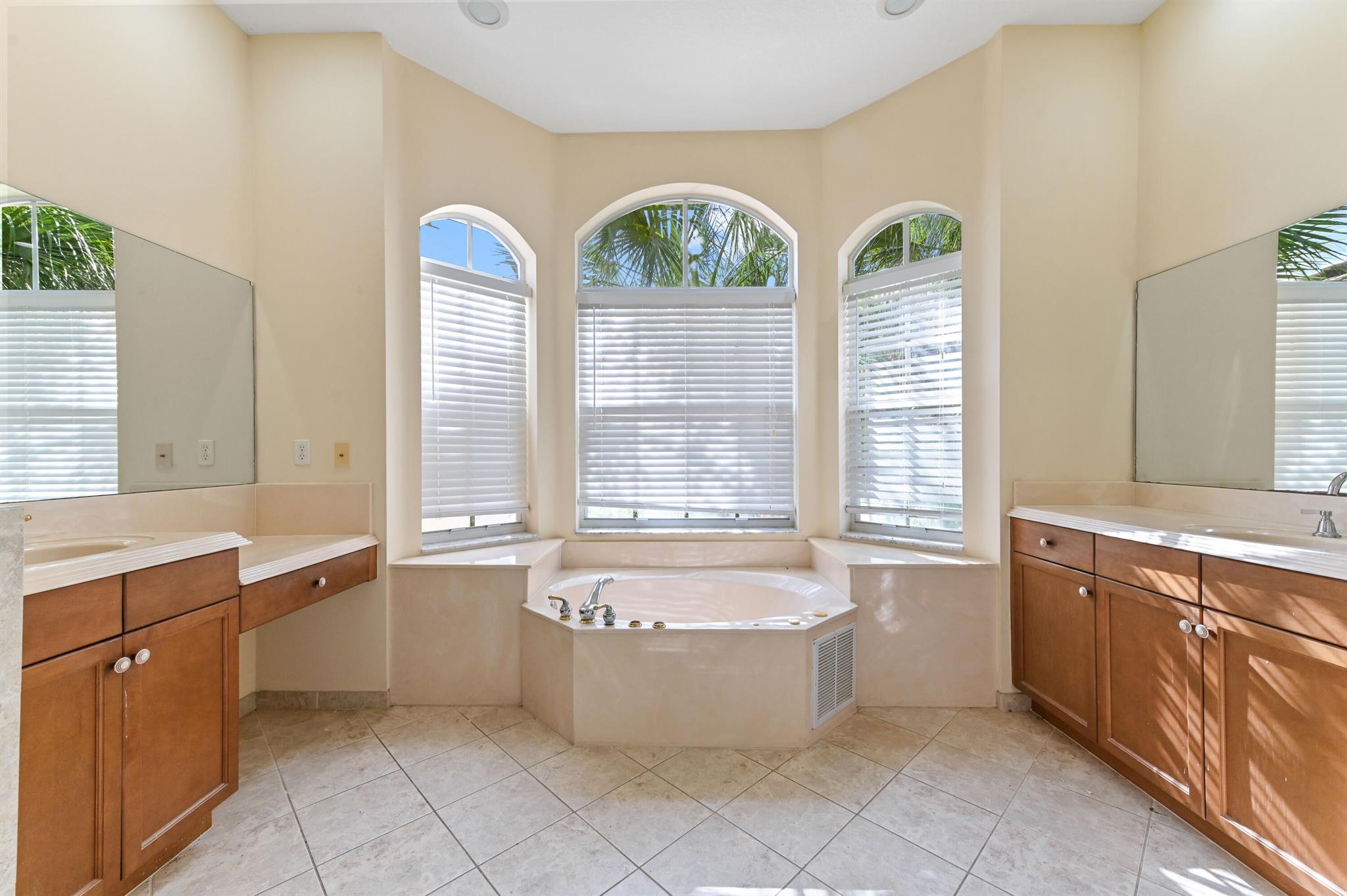 OLYMPIA - Residential Lease