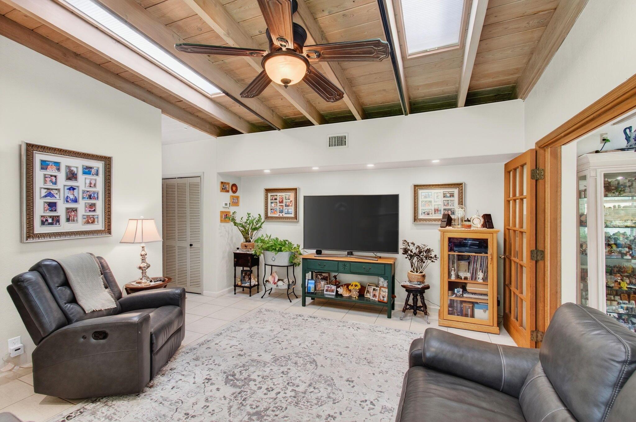 TRADE WINDS ESTS FIRST AD - Residential