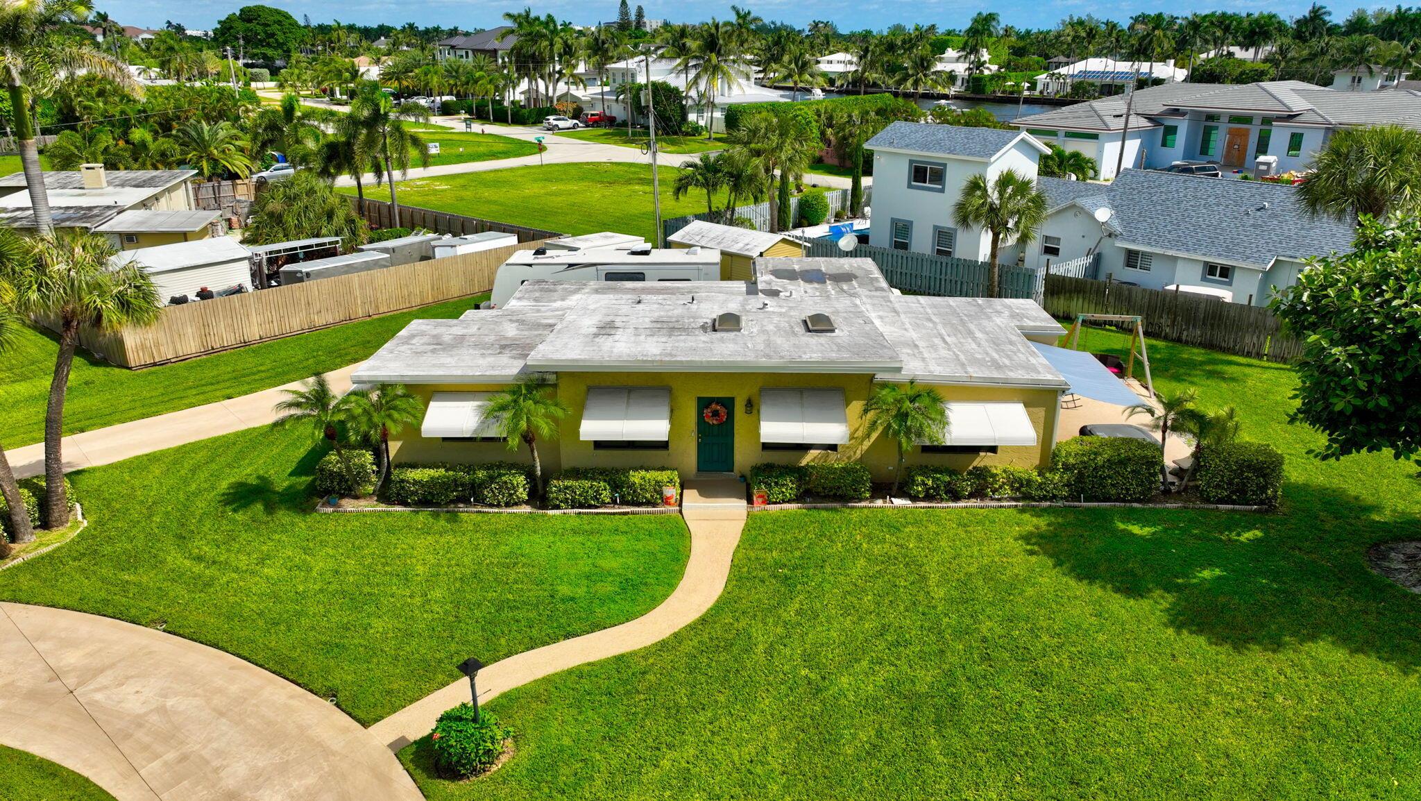 TRADE WINDS ESTS FIRST AD - Residential