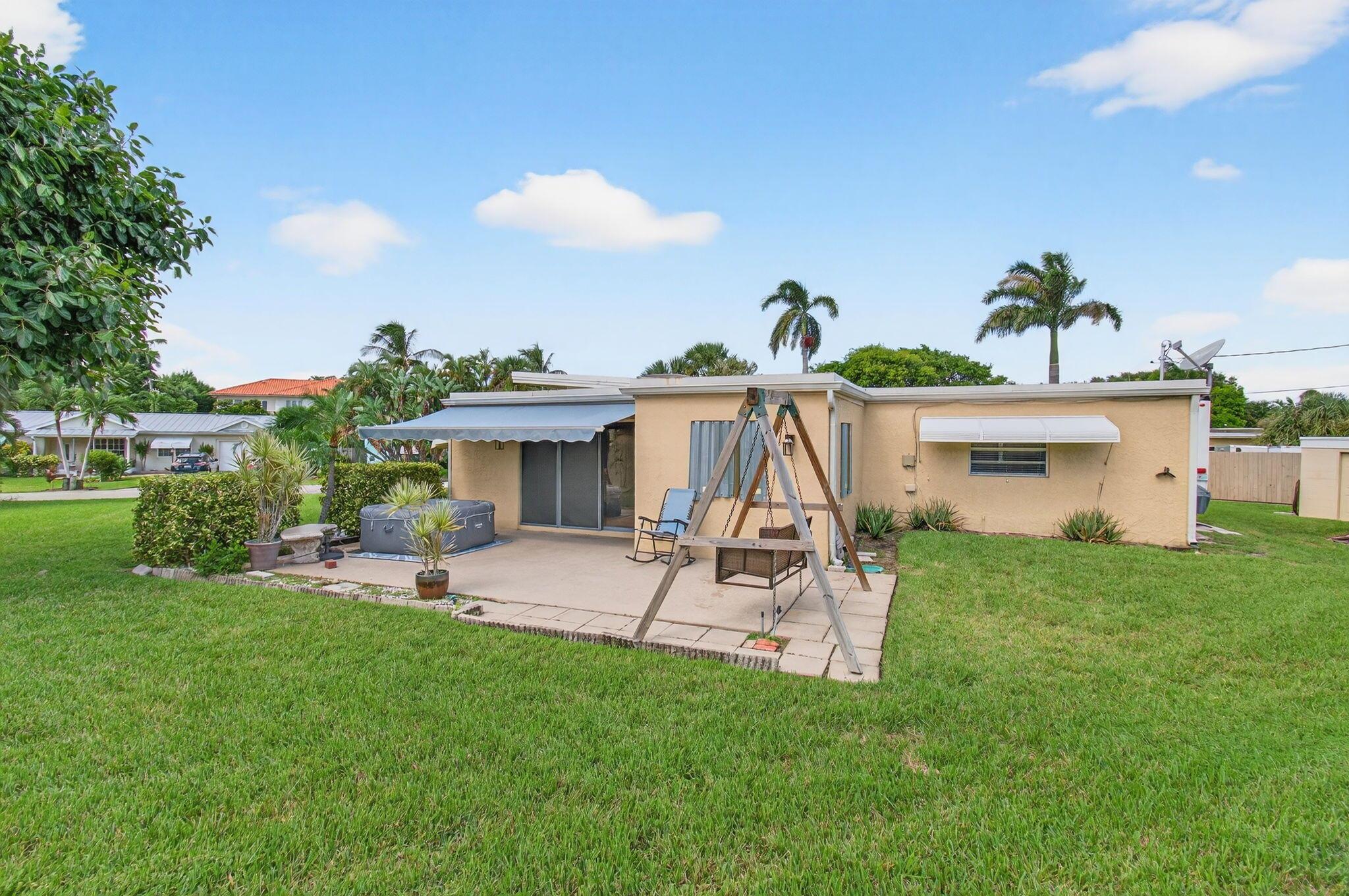 TRADE WINDS ESTS FIRST AD - Residential