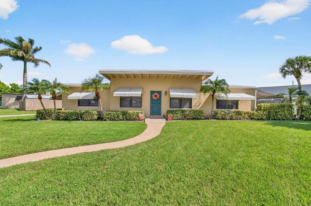 Photo of 3115 Pierson Drive, Delray Beach, FL 33483 (MLS # R11133510)