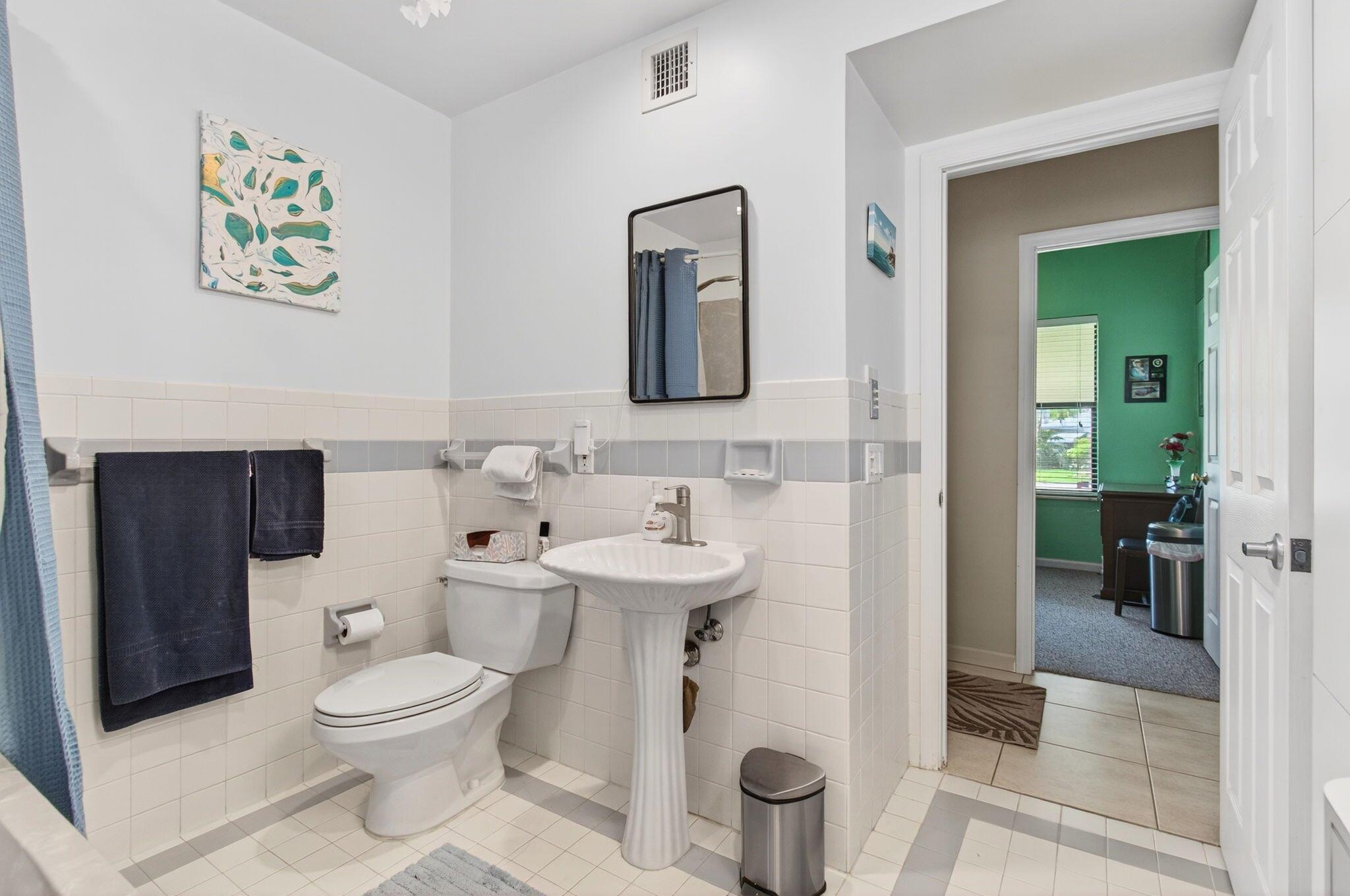 TRADE WINDS ESTS FIRST AD - Residential