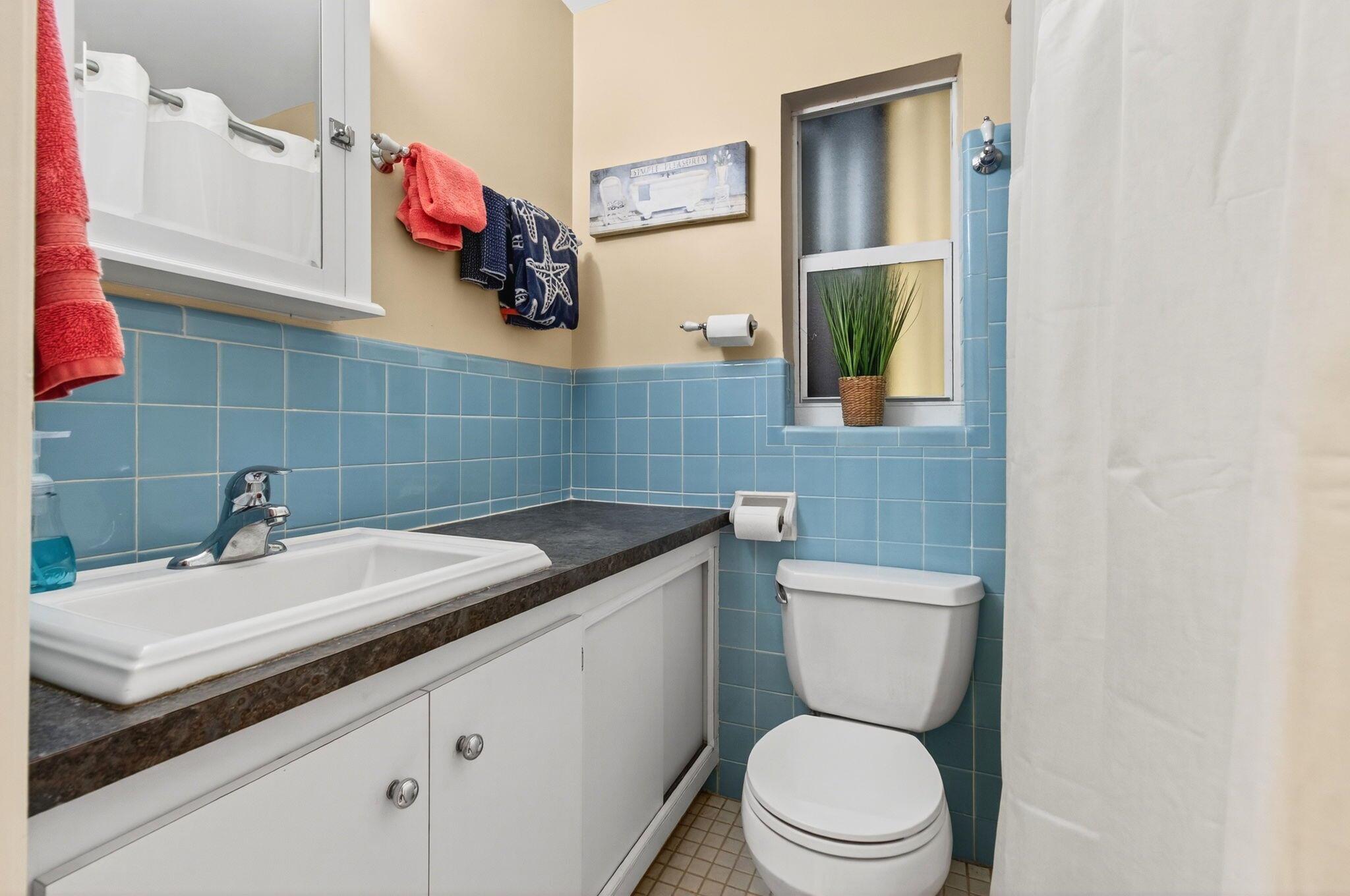 TRADE WINDS ESTS FIRST AD - Residential