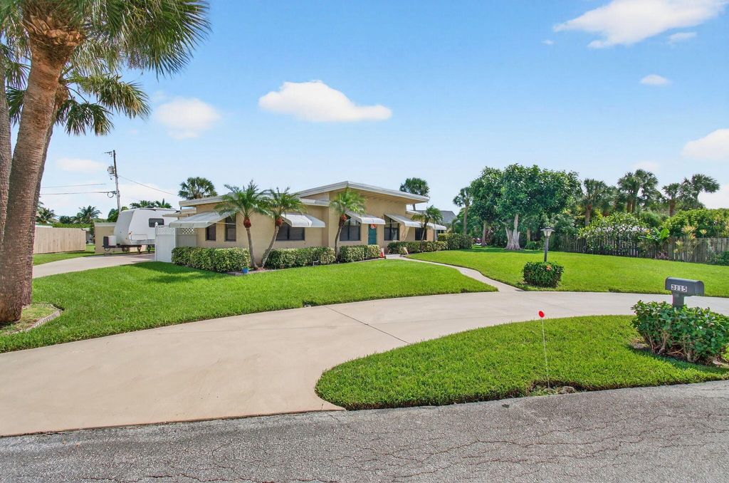 Photo of 3115 Pierson Drive, Delray Beach, FL 33483 (MLS # R11133510)
