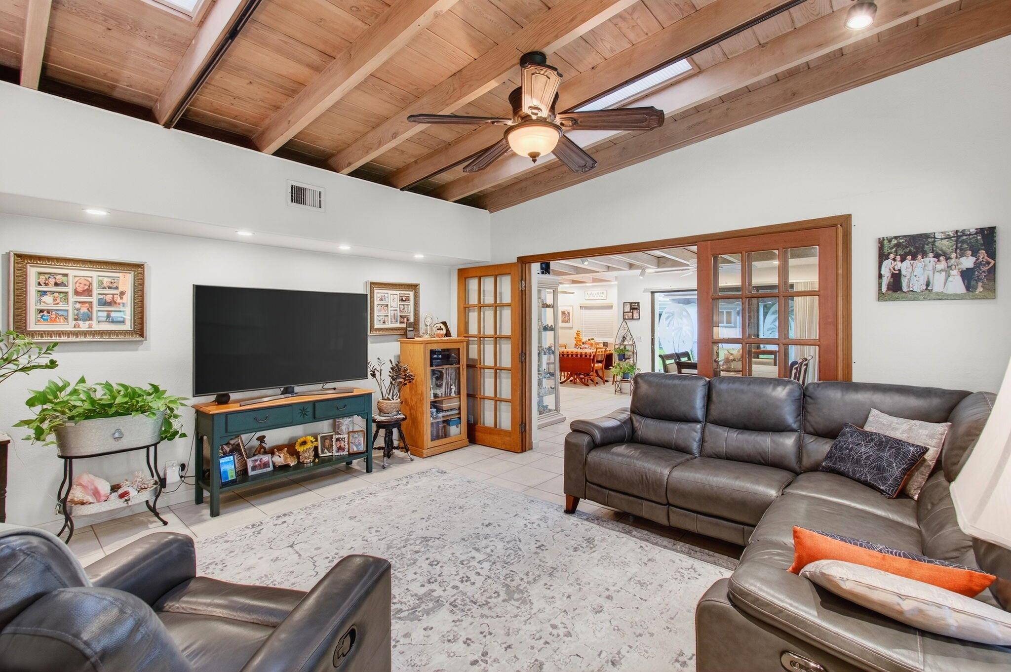 TRADE WINDS ESTS FIRST AD - Residential