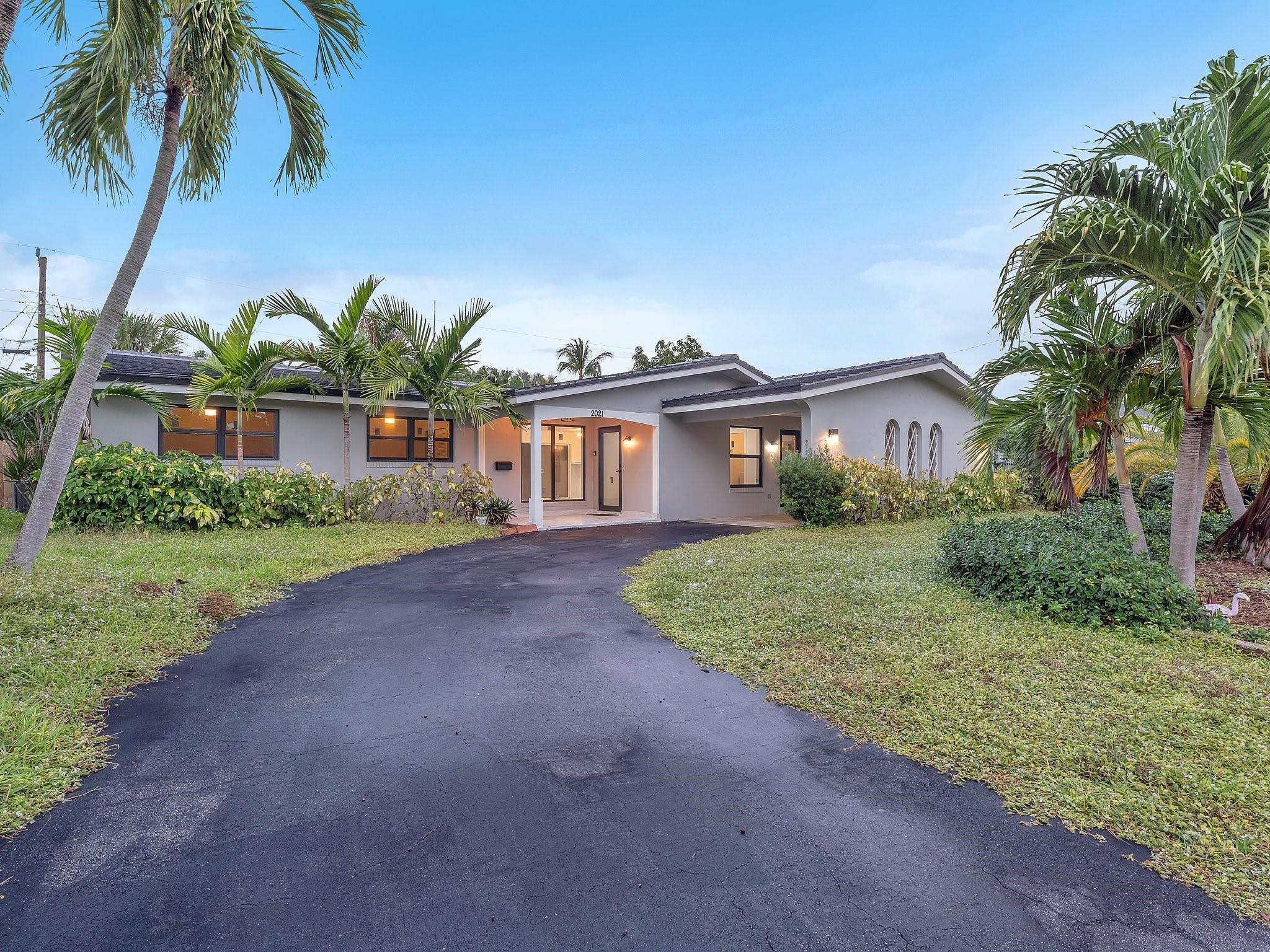 2021 NE 59th Pl