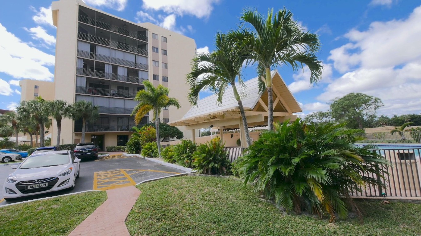 ENVIRON TOWERS - Residential